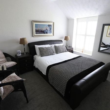 Mandalay Hotel Portrush Buitenkant foto