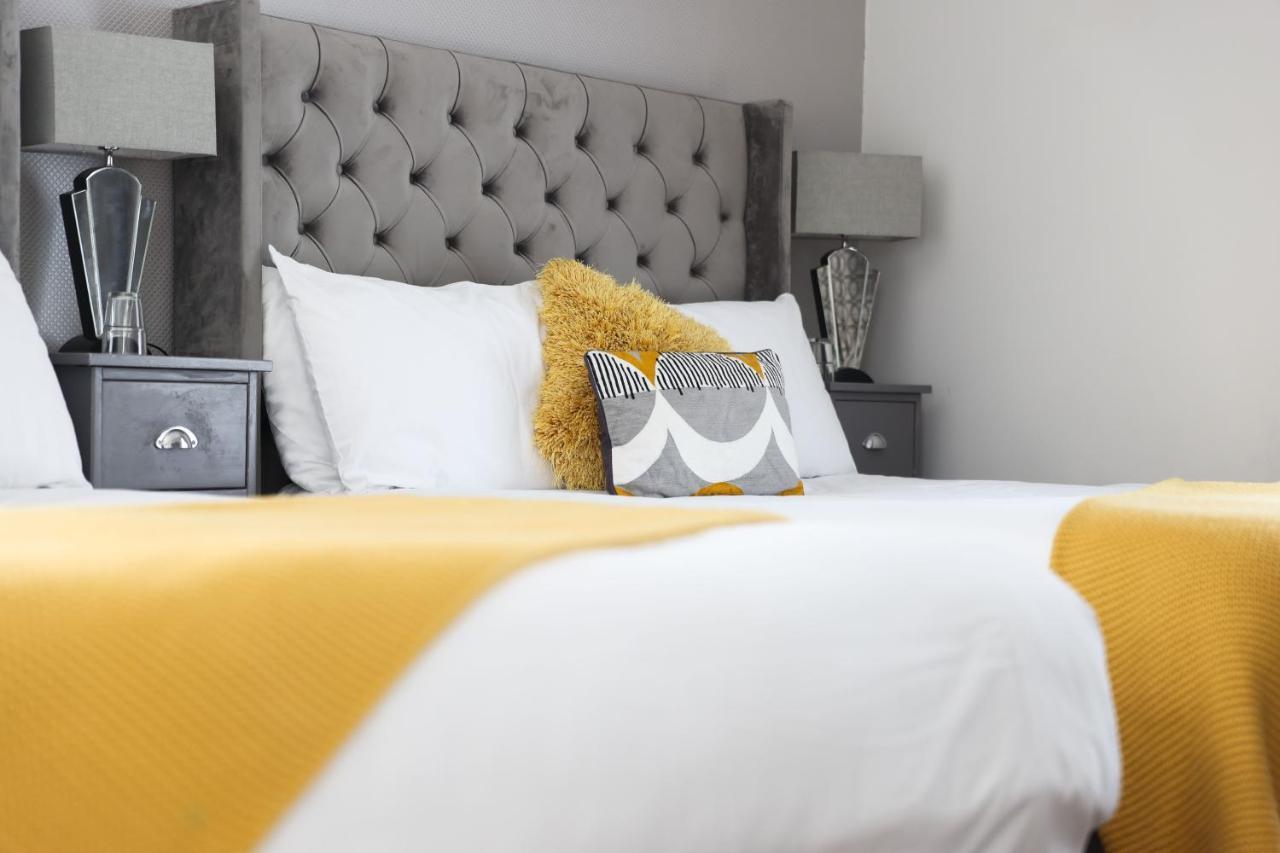 Mandalay Hotel Portrush Buitenkant foto